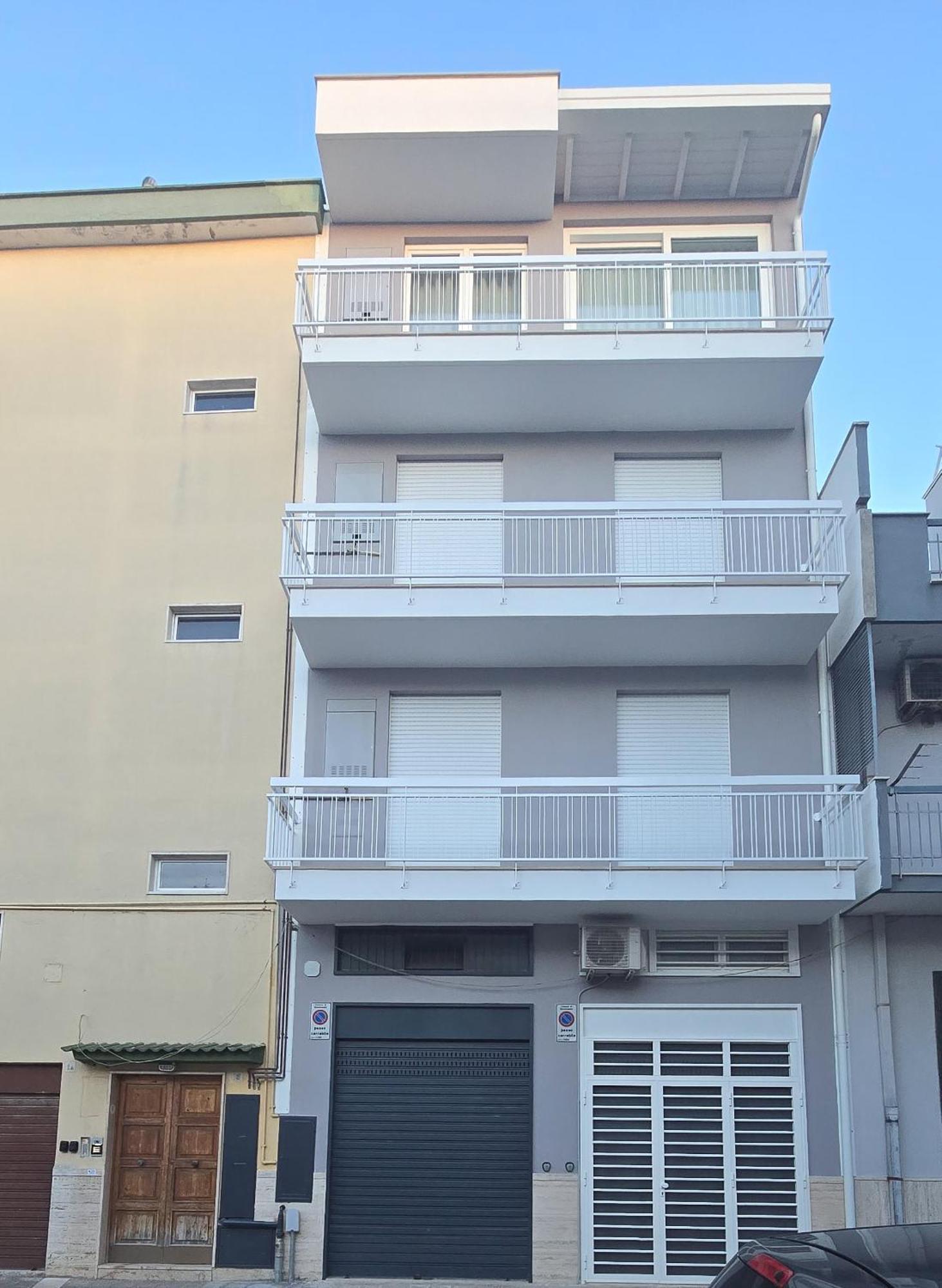 Case Vacanze 106 Maison De Charme Джовинаццо Экстерьер фото